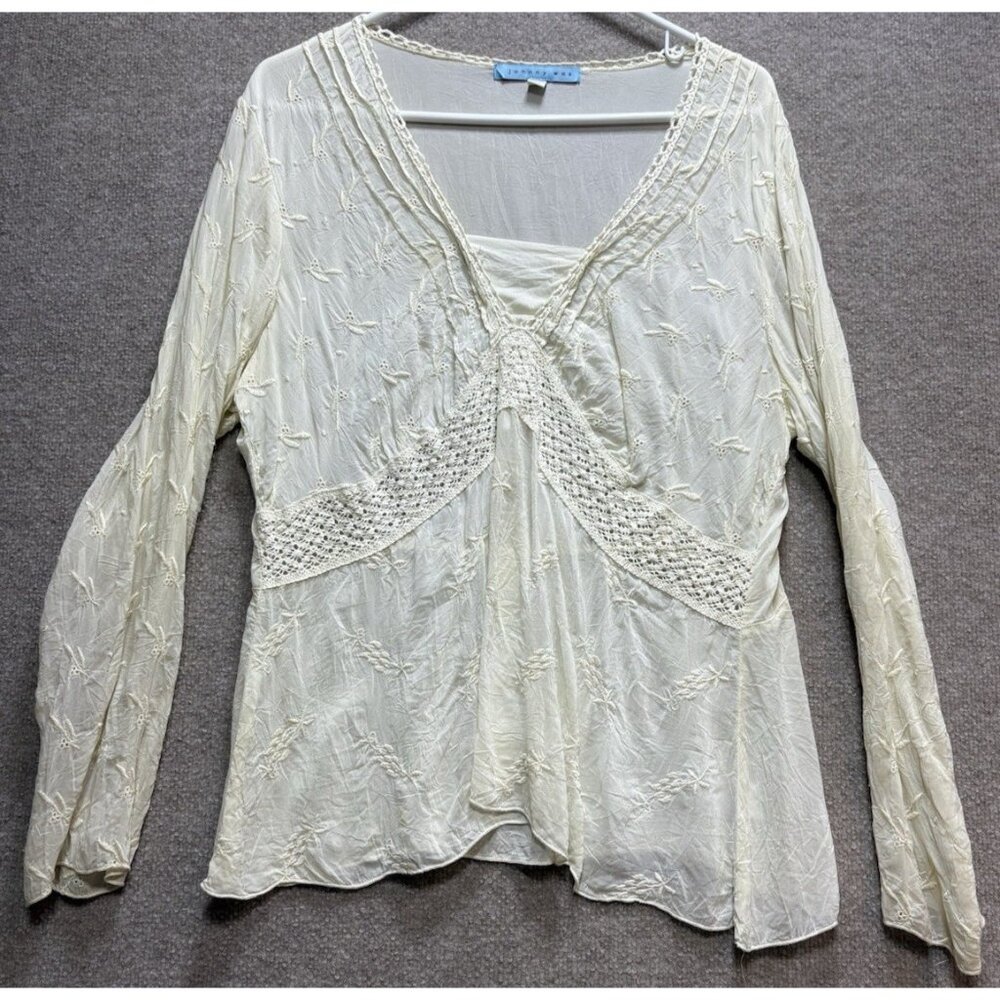 Johnny Was Woman's Blouse L White Sheer Long Sleeve Embroidered Floral USA  EUC